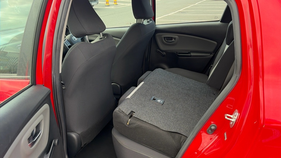Toyota Yaris Icon Tech Brown #18