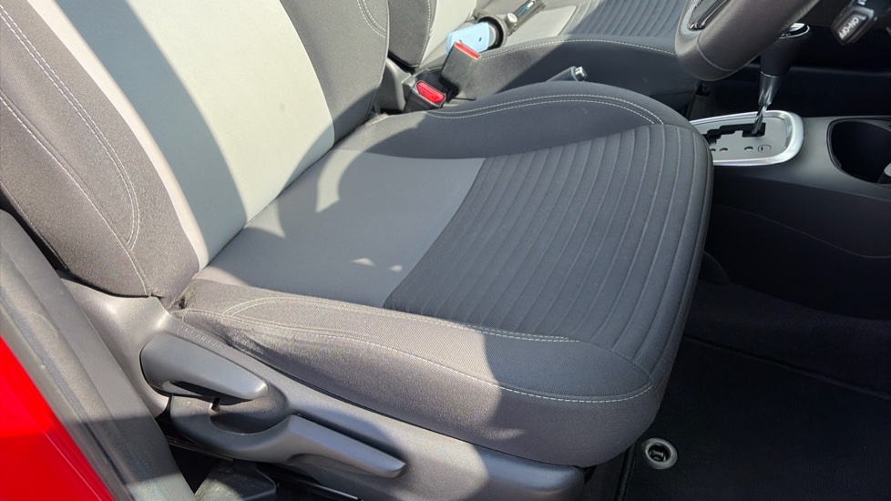 Toyota Yaris Icon Tech Brown #17