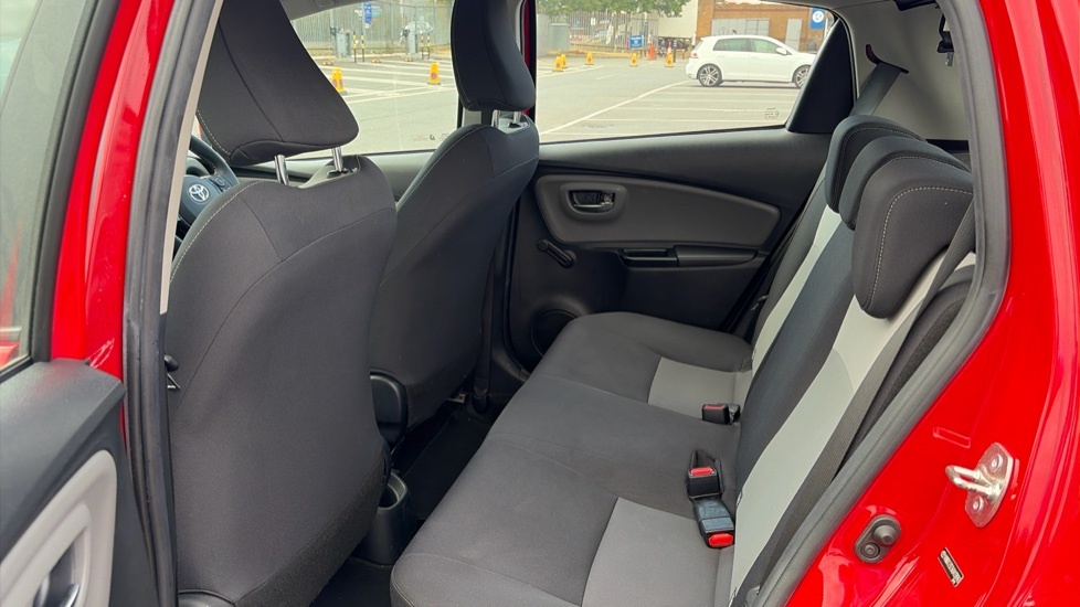 Toyota Yaris Icon Tech Brown #15