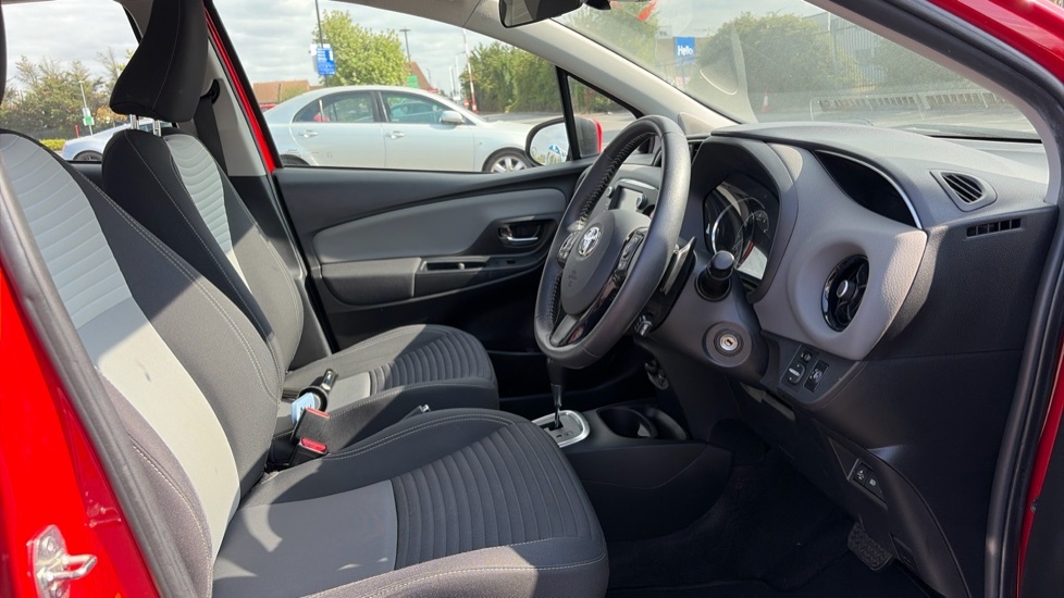 Toyota Yaris Icon Tech Brown #12