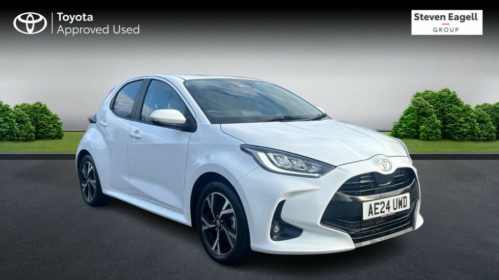 Toyota Yaris 1.5 Vvt-h Design E-cvt Euro 6 Ss White