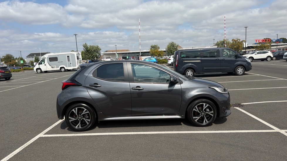 Toyota Yaris Excel #23