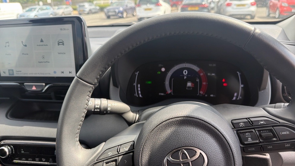 Toyota Yaris Excel #10