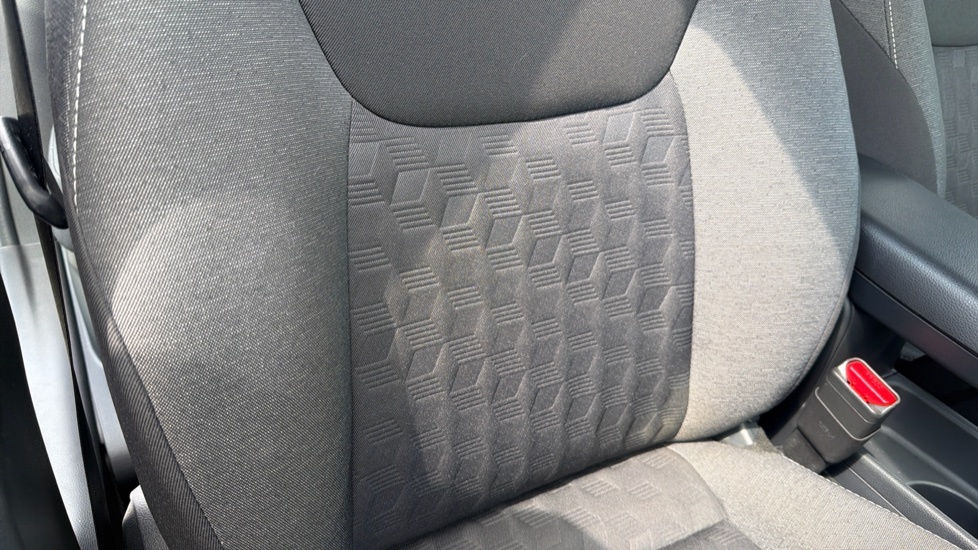 Toyota Yaris Excel #14