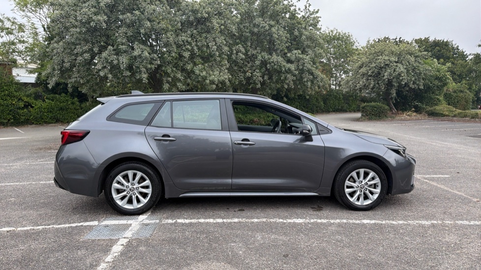 Toyota Corolla Design White #23