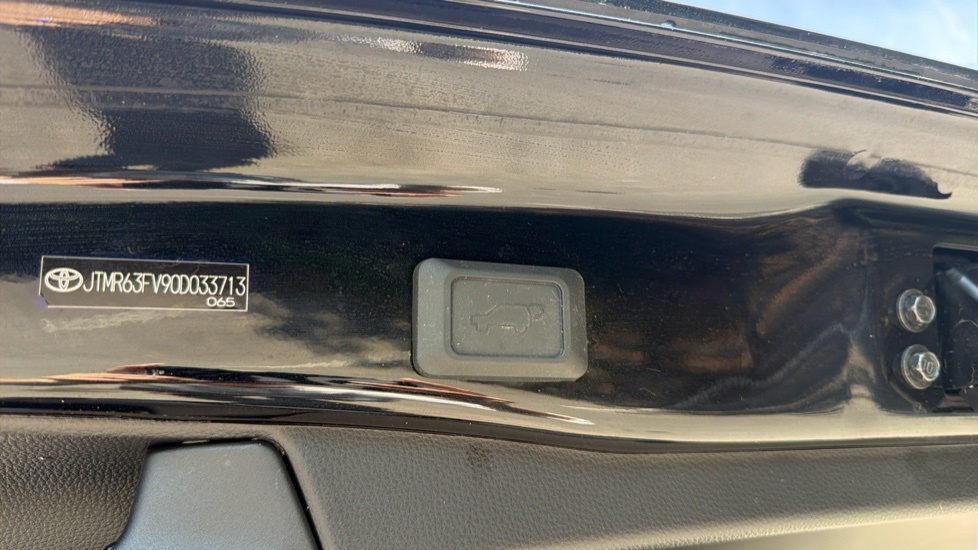 Toyota Rav 4 Dynamic Black #29