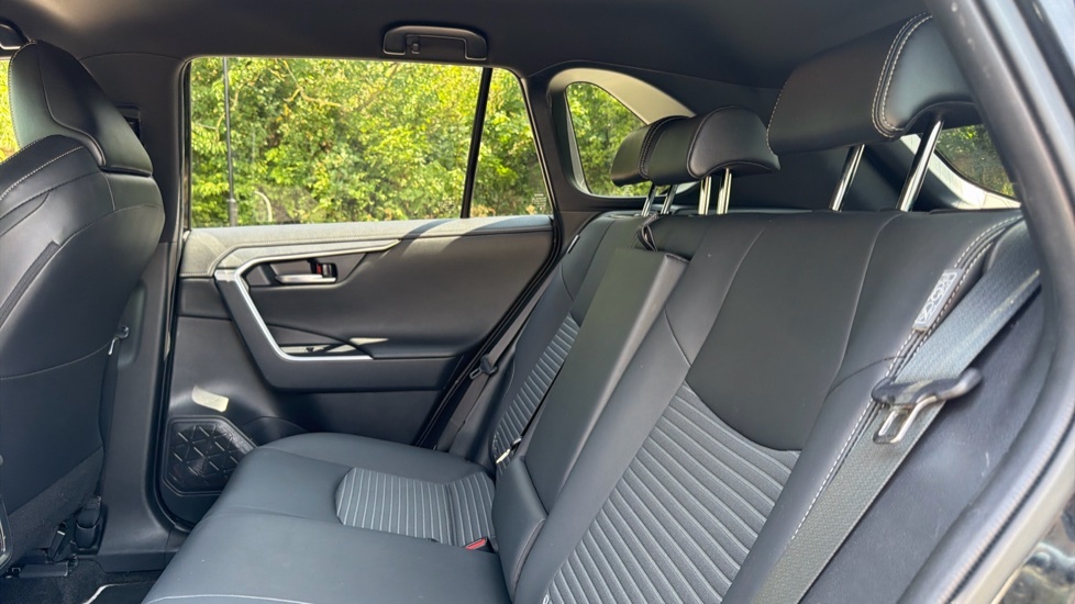 Toyota Rav 4 Dynamic Black #15