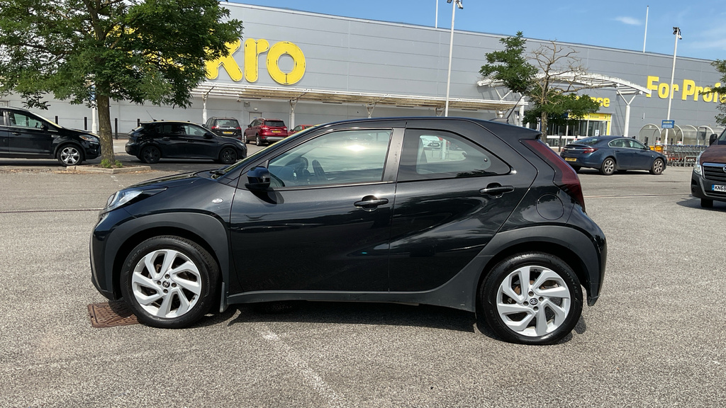 Toyota Aygo X Hatchback Blue #24