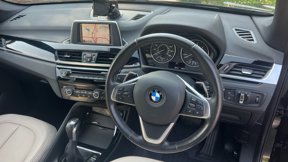 BMW X1 Sport White #7