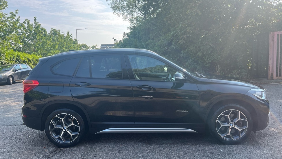 BMW X1 Sport White #23