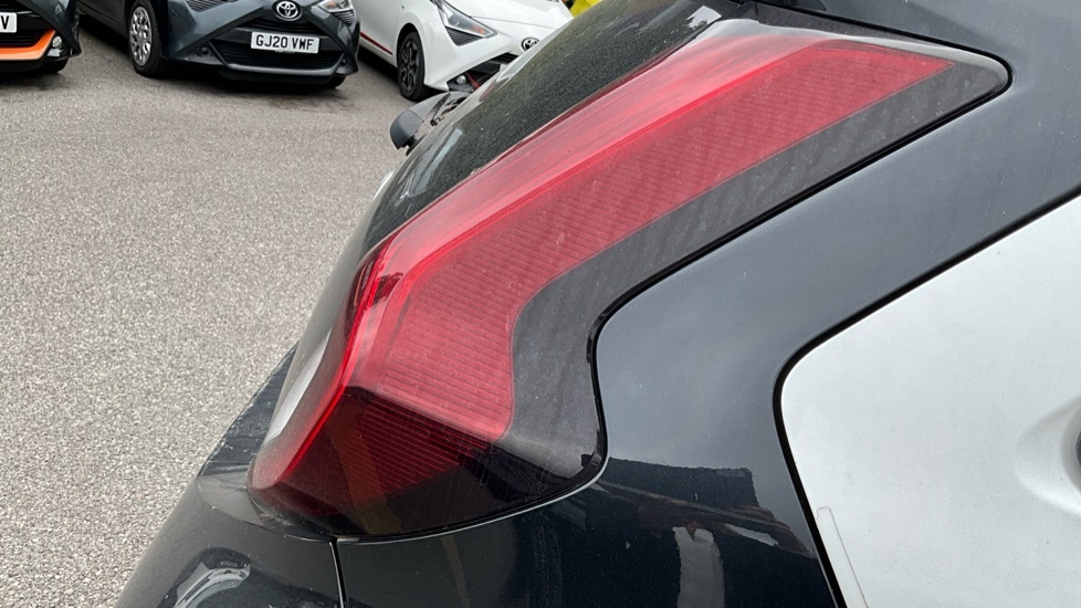 Toyota Aygo X Edge Automatic Green #21