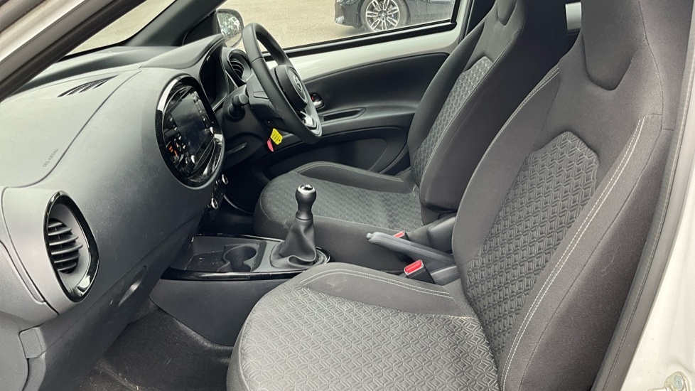 Toyota Aygo X 1.0 Vvt-i Edge Euro 6 Ss White #5