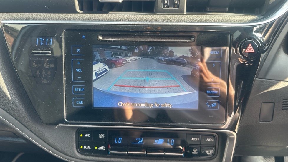 Toyota Auris Red #32