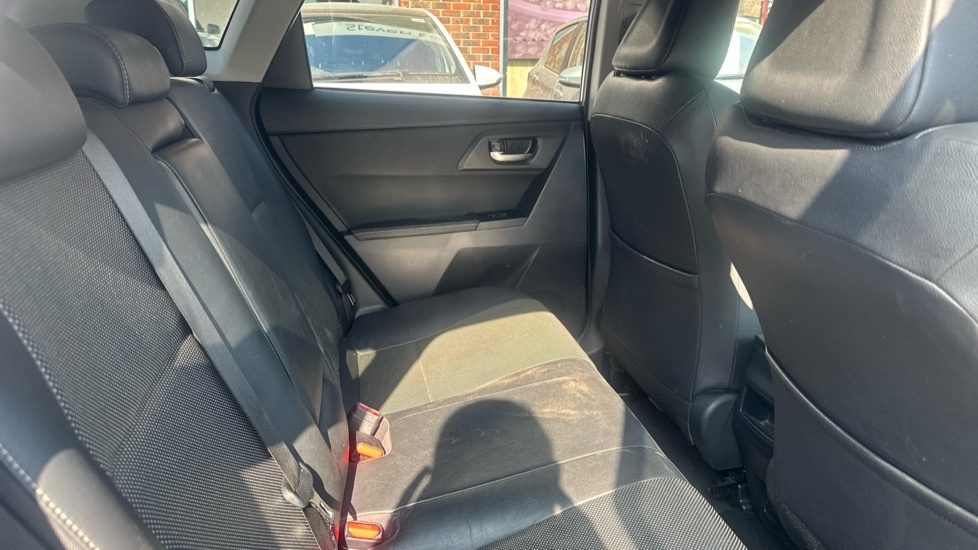 Toyota Auris Red #8