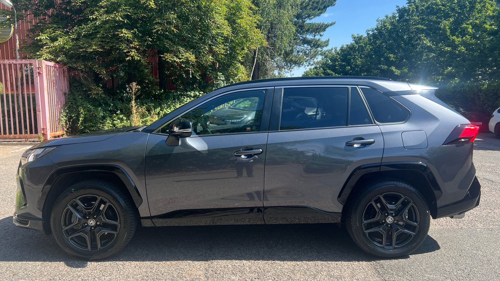 Toyota Rav 4 Design White #24