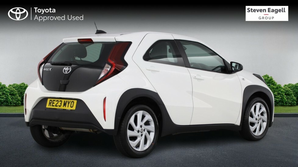 Toyota Aygo X 1.0 Vvt-i Pure Euro 6 Ss White #2
