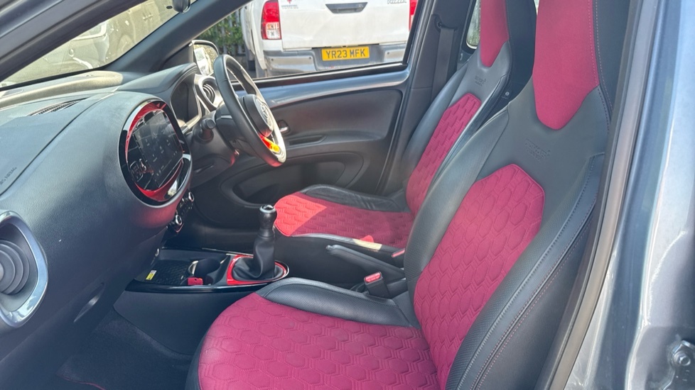 Toyota Aygo X 1.0 Vvt-i Undercover Euro 6 Ss Grey #5