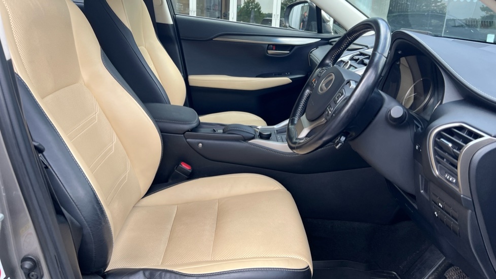 Lexus NX 300H 2.5 Luxury Cvt Nav White #12