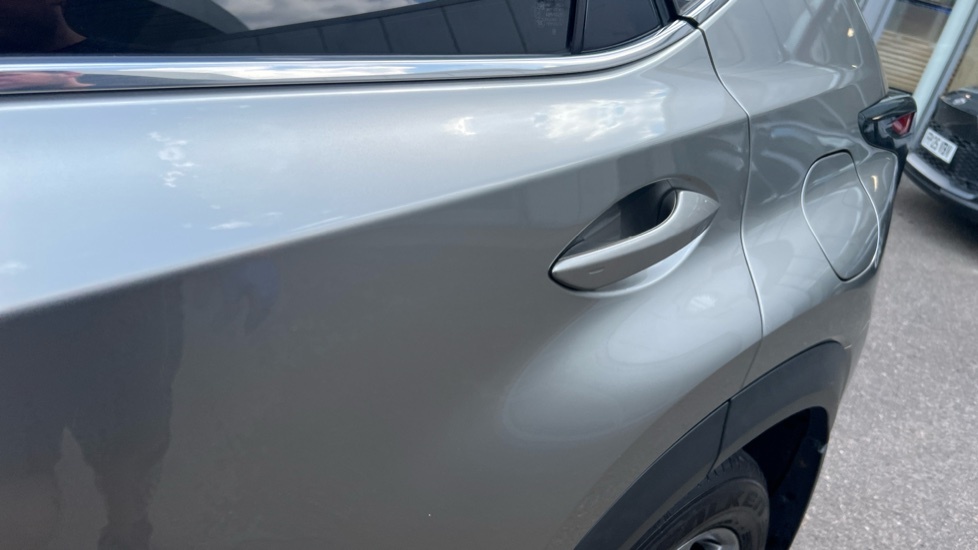 Lexus NX 300H 2.5 Luxury Cvt Nav White #30