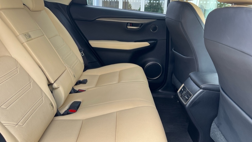 Lexus NX 300H 2.5 Luxury Cvt Nav White #9