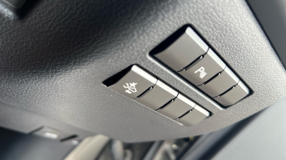 Lexus NX 300H 2.5 Luxury Cvt Nav White #47
