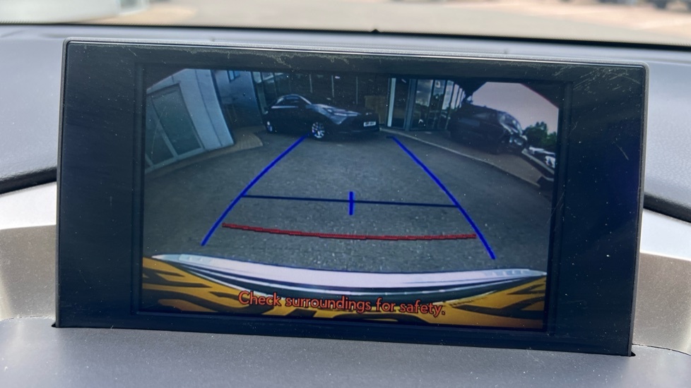 Lexus NX 300H 2.5 Luxury Cvt Nav White #50