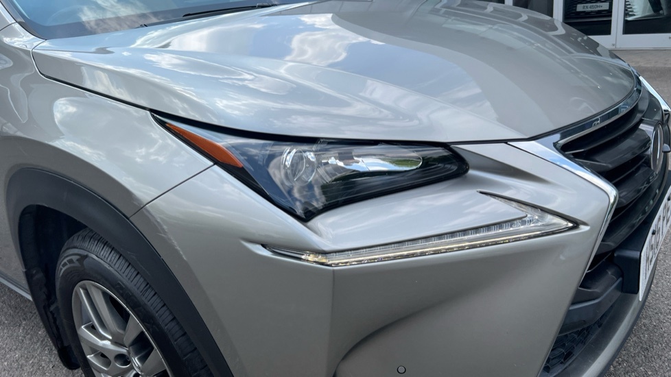 Lexus NX 300H 2.5 Luxury Cvt Nav White #20
