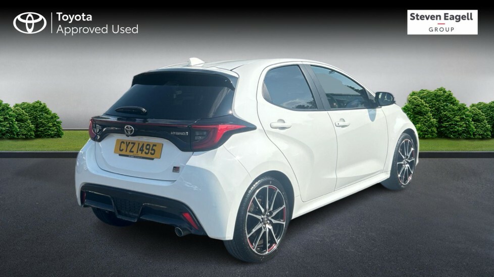 Toyota Yaris 1.5 Vvt-h Gr Sport E-cvt Euro 6 Ss CYZ1495 White #2