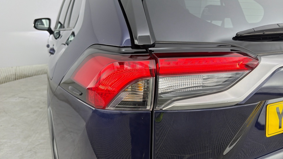 Toyota Rav 4 Design Black #21