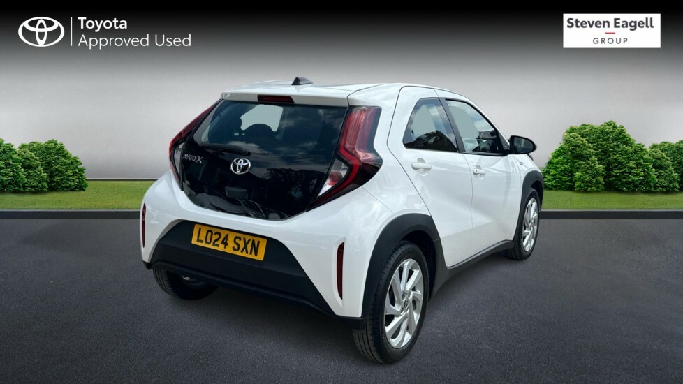 Toyota Aygo X 1.0 Vvt-i Pure Euro 6 Ss White #2