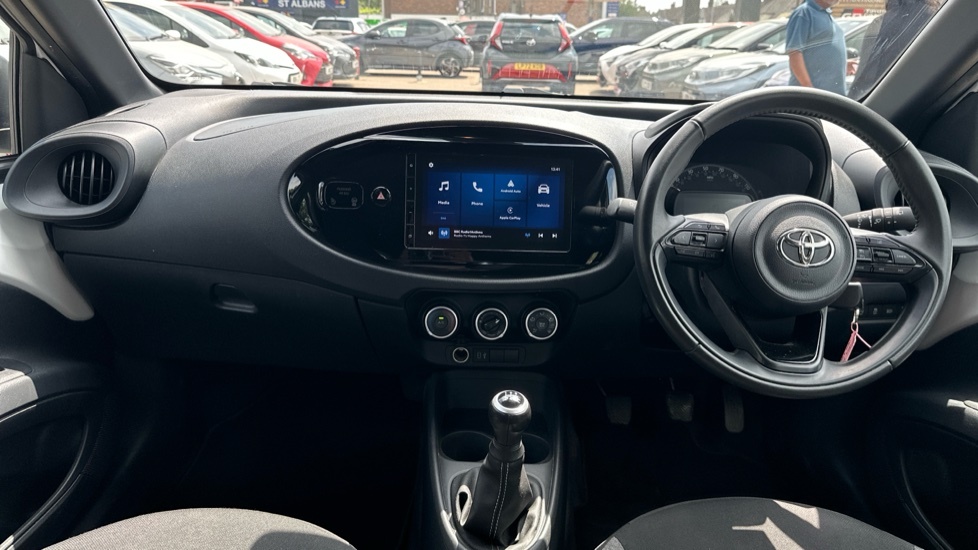 Toyota Aygo X 1.0 Vvt-i Pure Euro 6 Ss White #6