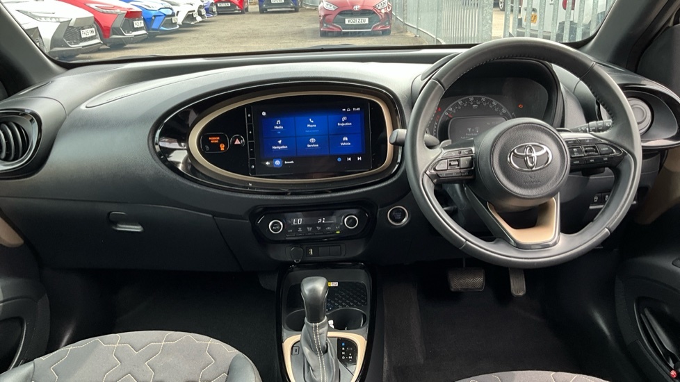 Toyota Aygo X 1.0 Vvt-i Exclusive X-shift Euro 6 Ss Beige #6