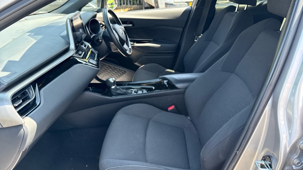 Toyota C-Hr 1.8 Vvt-h Dynamic Cvt Euro 6 Ss Silver #5