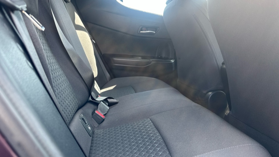 Toyota C-Hr Excel White #15