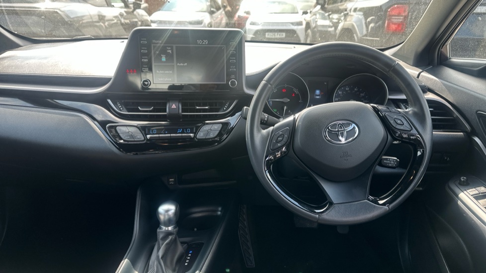 Toyota C-Hr Excel White #6