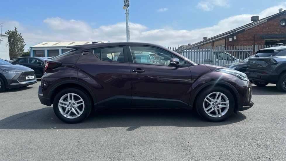 Toyota C-Hr Excel White #23