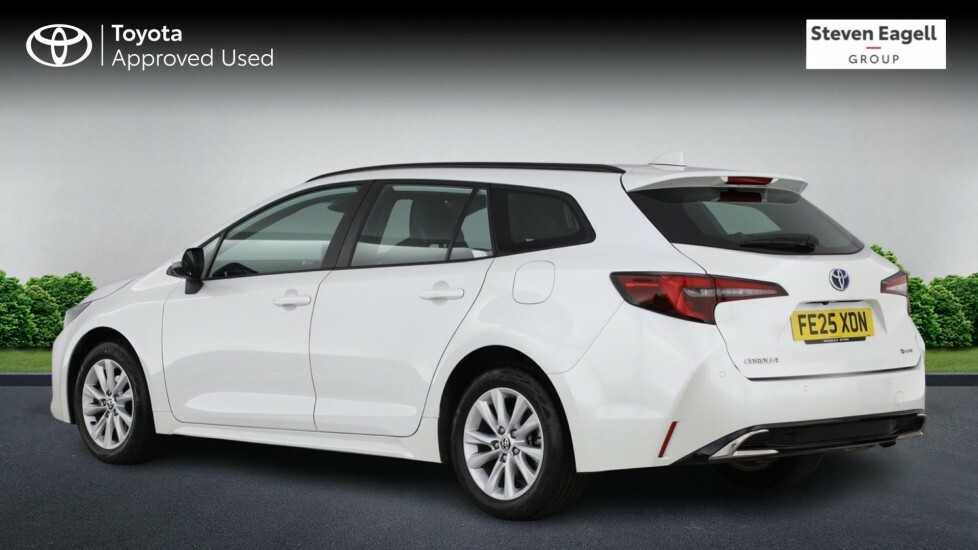Toyota Corolla 1.8 Vvt-h Icon Touring Sports Cvt Euro 6 Ss White #4