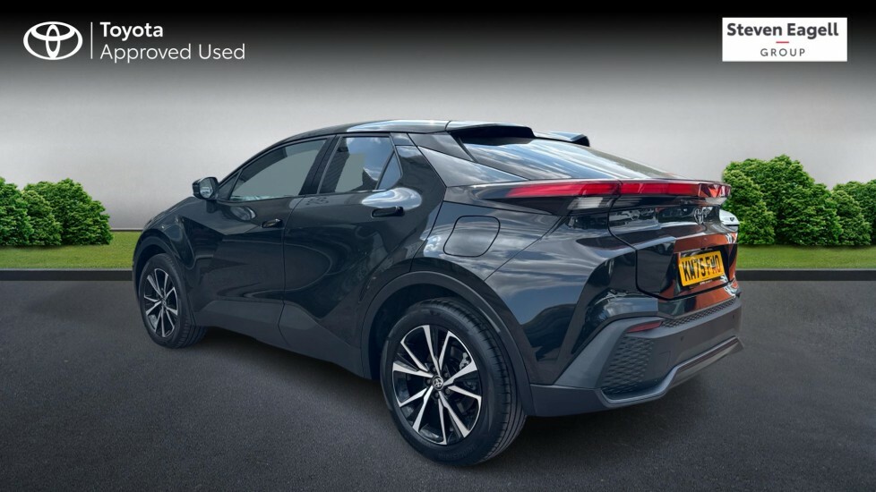 Toyota C-Hr 2.0 Vvt 13.6Kwh Design Cvt Euro 6 Ss KM75FMO Black #4