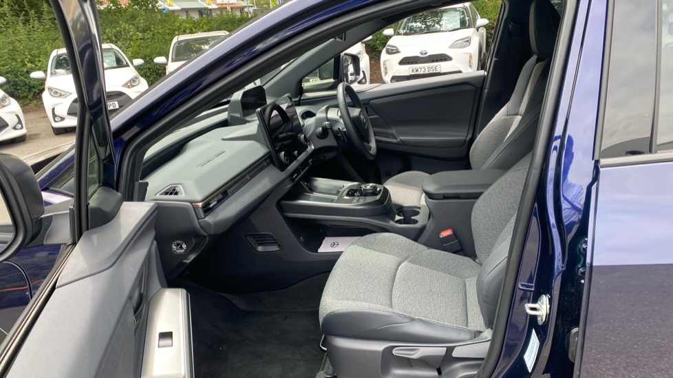 Toyota bZ4X 73.1Kwh Design Blue #5
