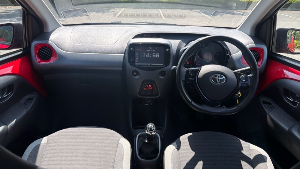 Toyota Aygo 1.0 Vvt-i X-trend Euro 6 Red #6