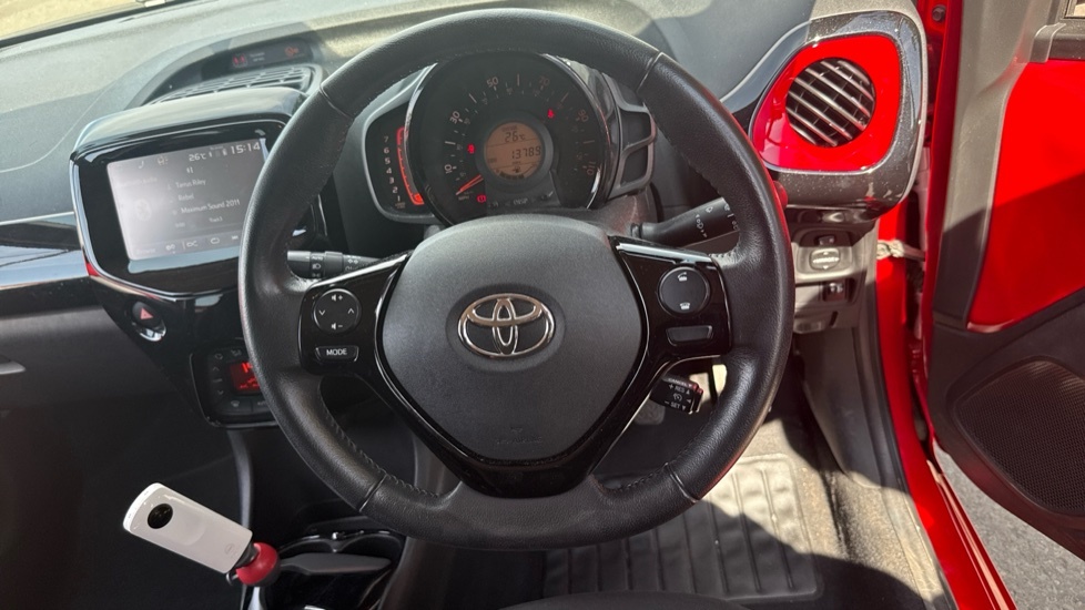 Toyota Aygo Hatchback 1.0 White #7