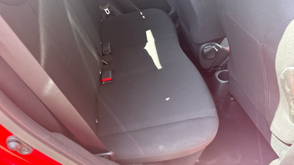 Toyota Aygo Hatchback 1.0 White #18