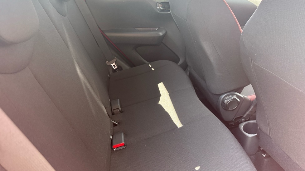 Toyota Aygo Hatchback 1.0 White #15