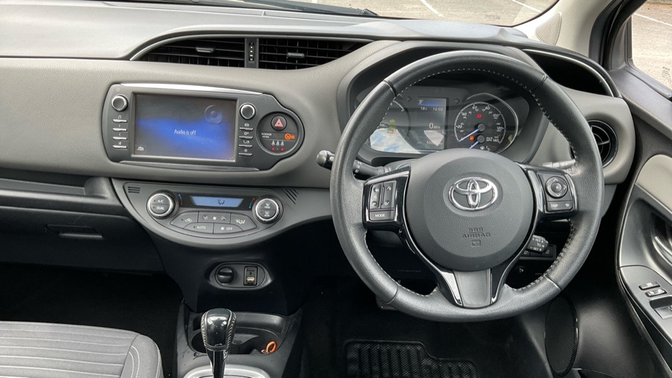 Toyota Yaris 1.5 Vvt-h Icon Tech E-cvt Euro 6 Ss Brown #6