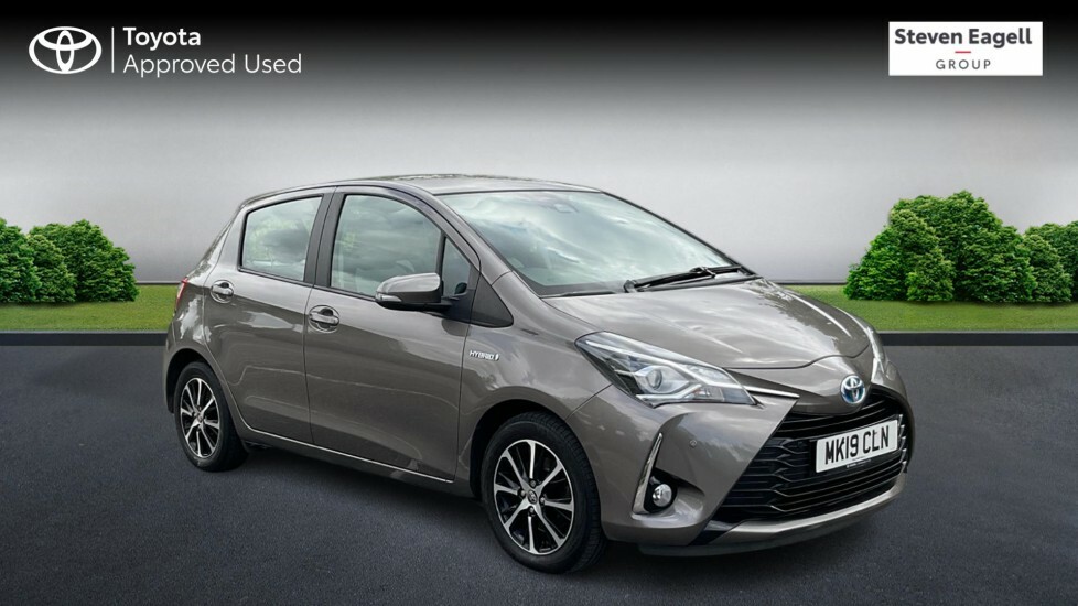 Toyota Yaris 1.5 Vvt-h Icon Tech E-cvt Euro 6 Ss Brown