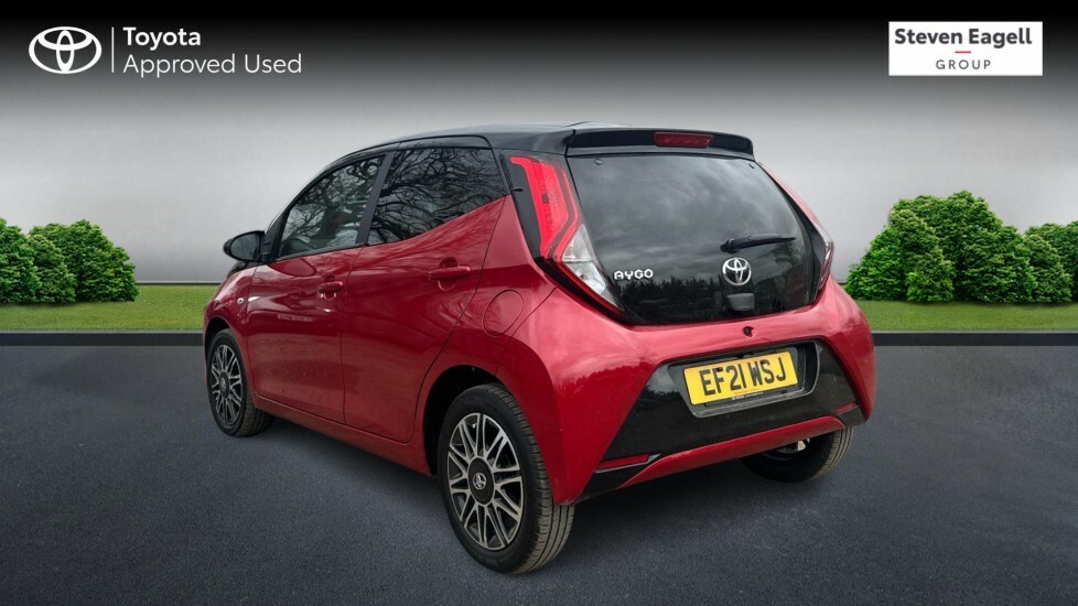 Toyota Aygo 1.0 Vvt-i X-clusiv X-shift Euro 6 Red #4
