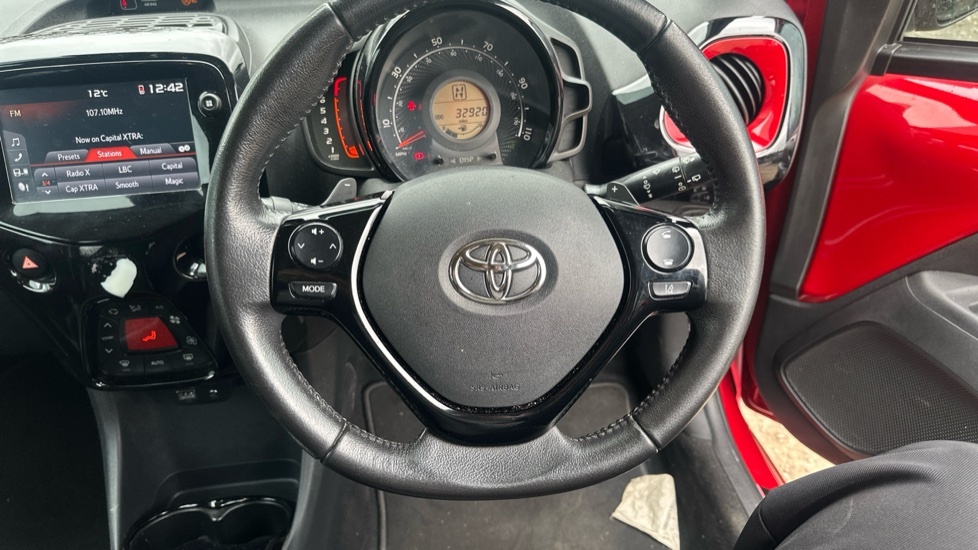 Toyota Aygo 1.0 Vvt-i X-clusiv X-shift Euro 6 Red #6