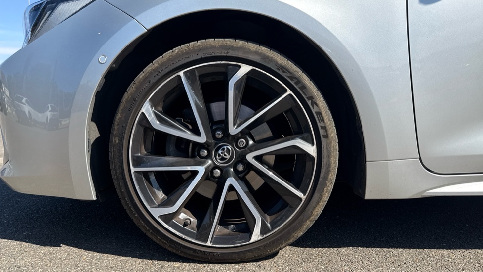 Toyota Corolla Vvt-i Design Black #25