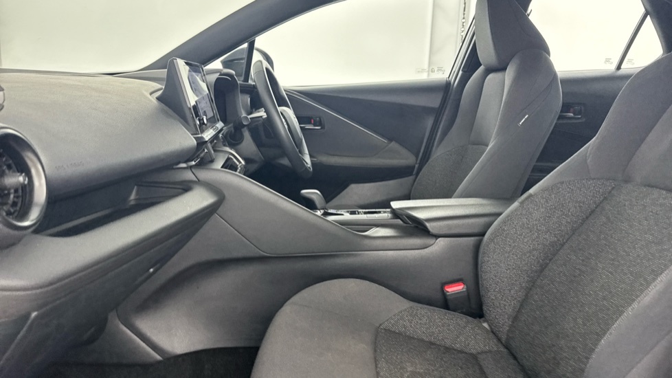 Toyota C-Hr 1.8 Vvt-h Icon Cvt Euro 6 Ss Black #5