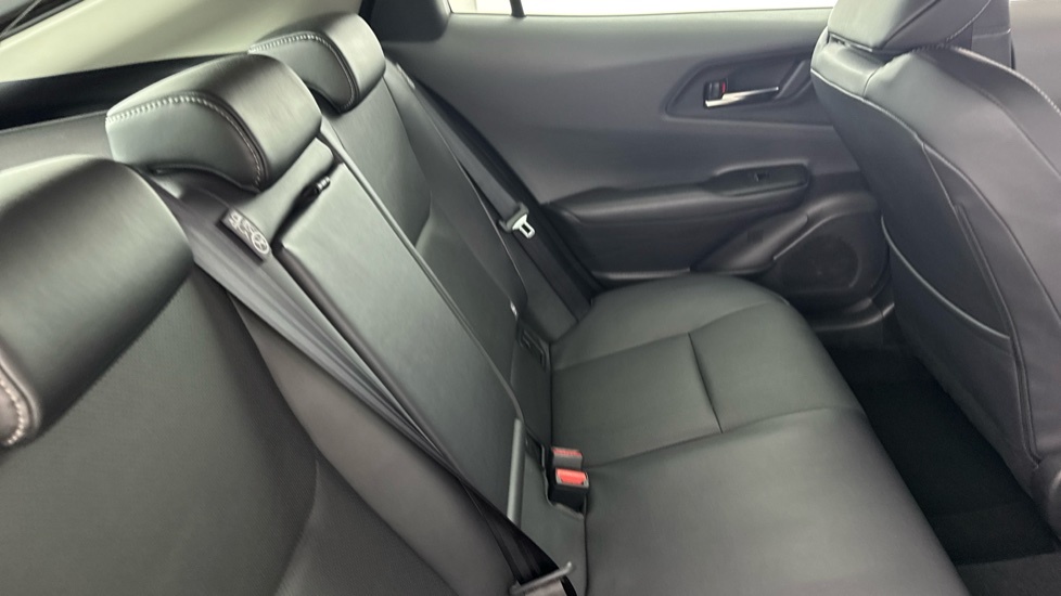 Toyota Prius 1.8 0D Silver #12